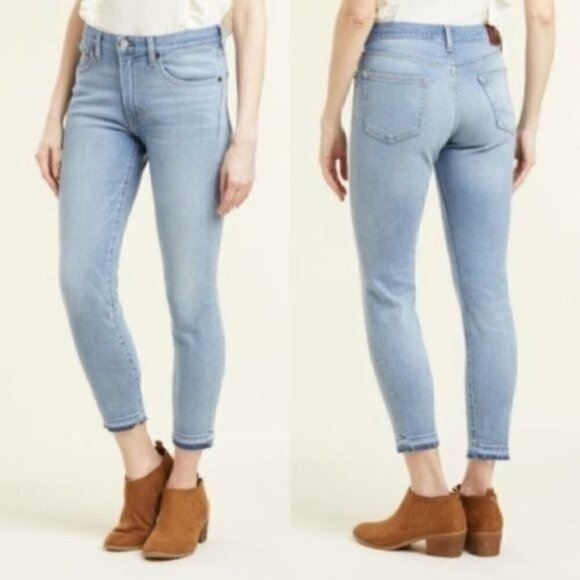 NEW FRYE Light Wash Cropped Skinny Jeans Size 26 Mid Rise Raw Hem - Picture 2 of 8